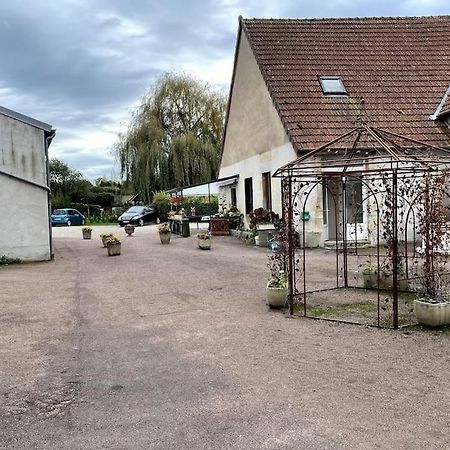 Charmant T2 Au 1Er Dans Residence Avec Parc Arbore Saint-Pierre-le-Moûtier المظهر الخارجي الصورة