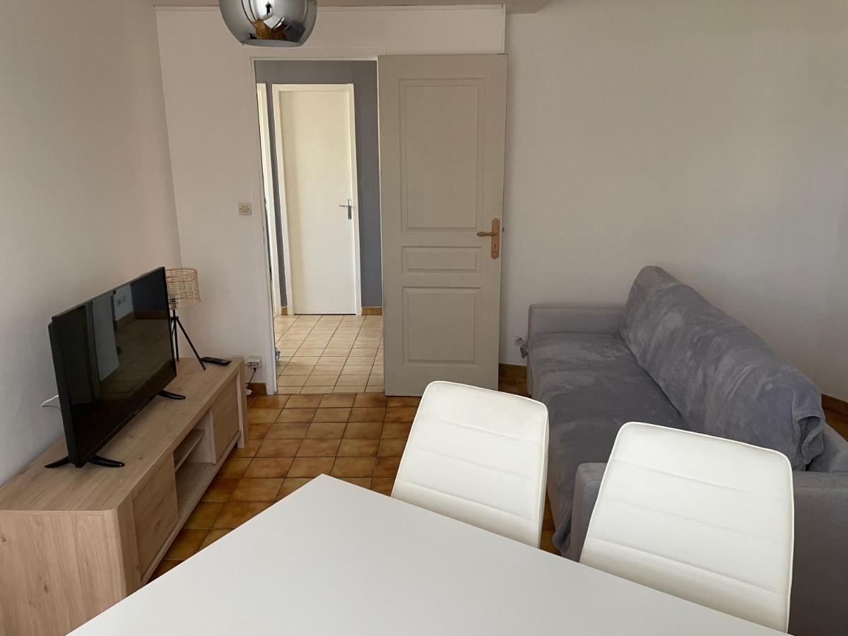 Charmant T2 Au 1Er Dans Residence Avec Parc Arbore Saint-Pierre-le-Moûtier المظهر الخارجي الصورة